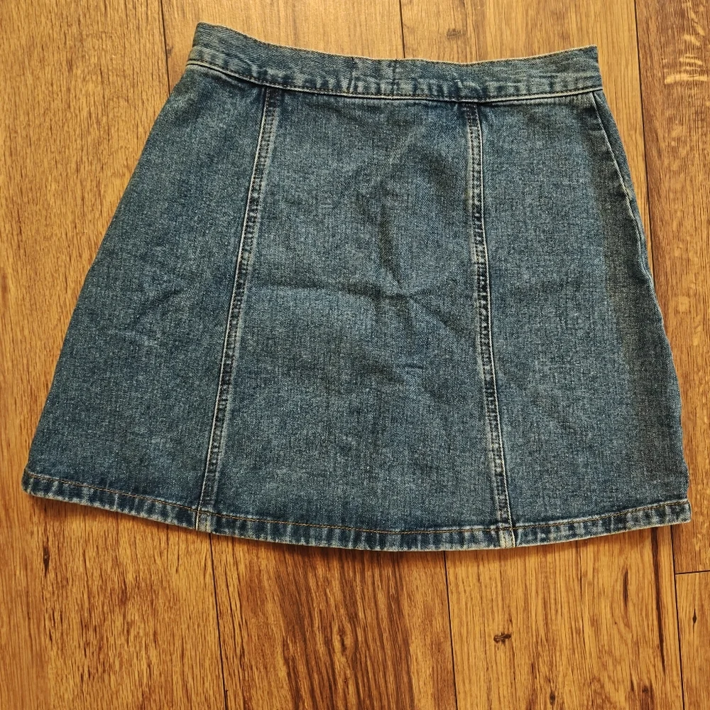 Denim Mini‎ Skirt Medium Wash BDG Women's Small Snap Button Blue Jean Casual EUC